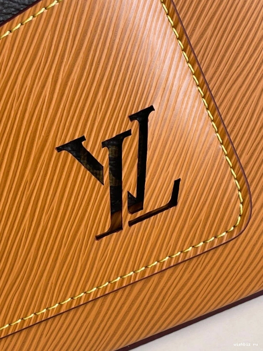 WIS VUITTON LOUIS MARELLE 0209